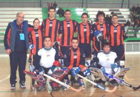 La formazione del CRESH Carb Lubes Service di Eboli (Salerno), che milita nel Campionato Nazionale di serie B di hockey su pista