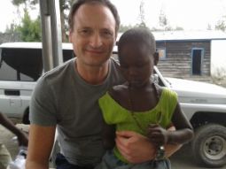 Salvatore a Goma con la piccola Josephine