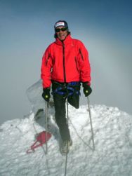 Il noto alpinista con disabilità Gianfranco Corradini - qui fotografato sulle Ande boliviane - sarà uno degli ospiti della rassegna «Vette in vista»