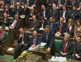 Il premier inglese Gordon Brown alla Camera dei Comuni