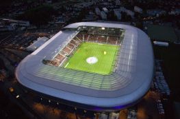 Lo stadio di Klagenfurt in Austrai ospita alcune partite ei Campionati Europei di Calcio in corso di svolgimento