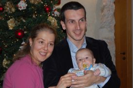 Silvia e Fabio, genitori di Pietro, scomparso nel 2008, gestiscono il blog «Legge 40 toccala!»