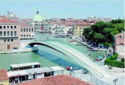 Il discusso ponte di Calatrava a Venezia