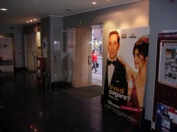 L'ingresso del Cinema Metropolitan in Via del Corso a Roma