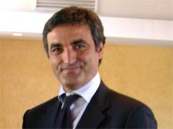 Il presidente del Consiglio Regionale della Campania Paolo Romano