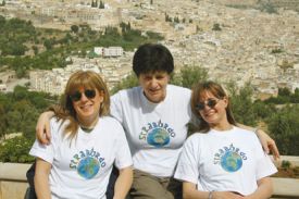 Stefania, Valeria e Paola, le tre amiche che hanno creato l'Associazione Strabordo, qui in viaggio in Marocco