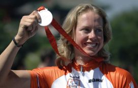 Monique Van der Vorst ha vinto due medaglie d'argento paralimpiche di handbike